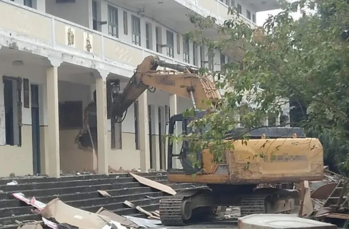 苏州学校拆除施工